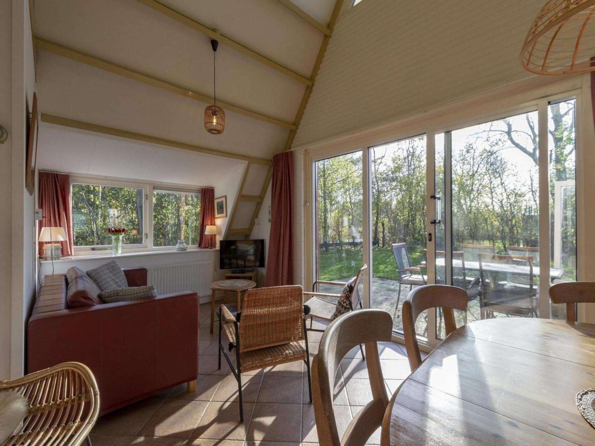 Alluring Home With Garden Callantsoog Eksteriør billede