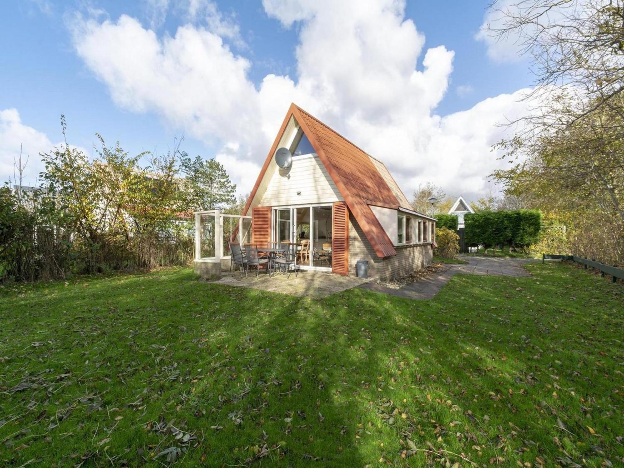 Alluring Home With Garden Callantsoog Eksteriør billede