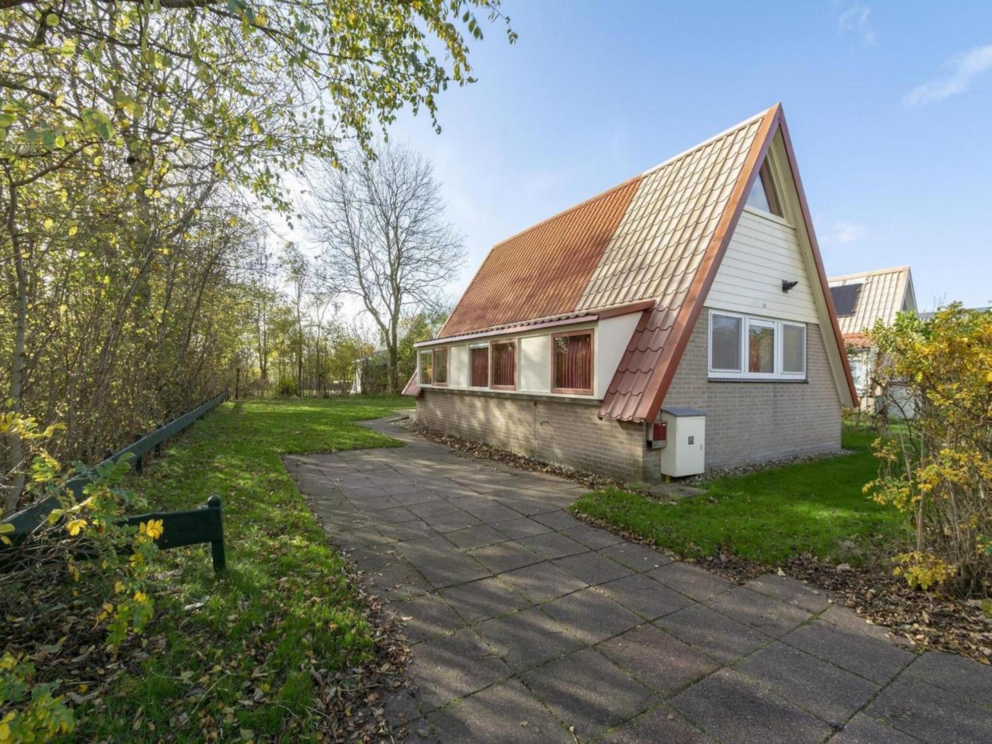 Alluring Home With Garden Callantsoog Eksteriør billede